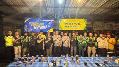 Polres Blitar Kota Gelar Sahur Bareng dengan Ojol untuk Pererat Sinergi di Bulan Ramadhan