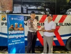 Polantas Menyapa, Pelayanan Humanis Samsat Blitar Kota di Bulan Suci Ramadhan