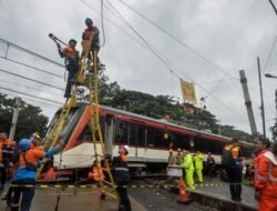 Kecelakaan Truk Trailer Gandeng dan Kereta Api di Perlintasan Sebidang Poris Tangerang, Tidak Ada Korban Jiwa