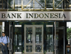 “Ekonom Memperkirakan BI Rate Tetap Stabil Setelah Rupiah Tembus Rp17.000/US$”