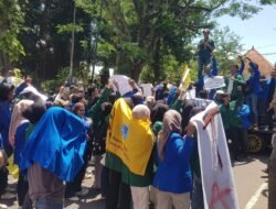 Mahasiswa Tulungagung Demo DPRD, Desak KPK Usut Tuntas Korupsi dan Soroti Lemahnya Pengawasan DPRD Tulungagung